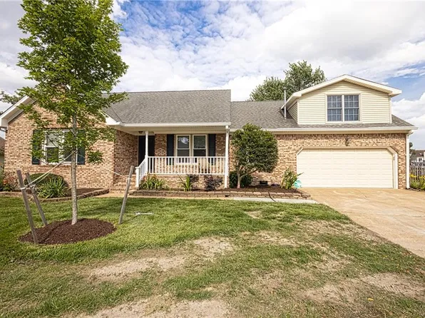1104 Copper Stone Cir, Chesapeake, VA 23320