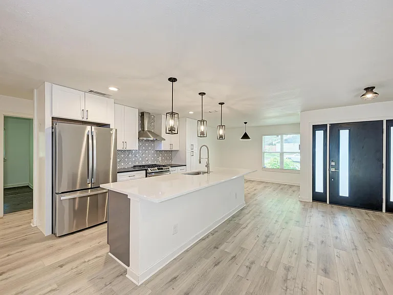6700 Kings Point — Photo 8