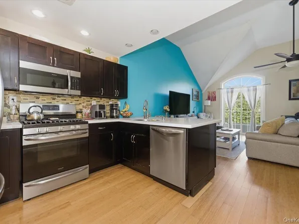 2853 Ely Ave 3, Bronx, NY 10469