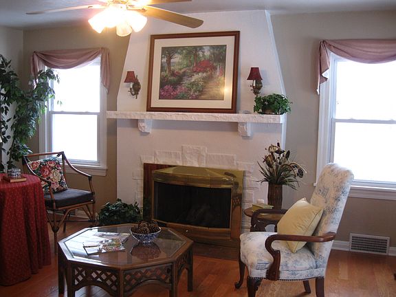 4th image of 309 Claranna Ave