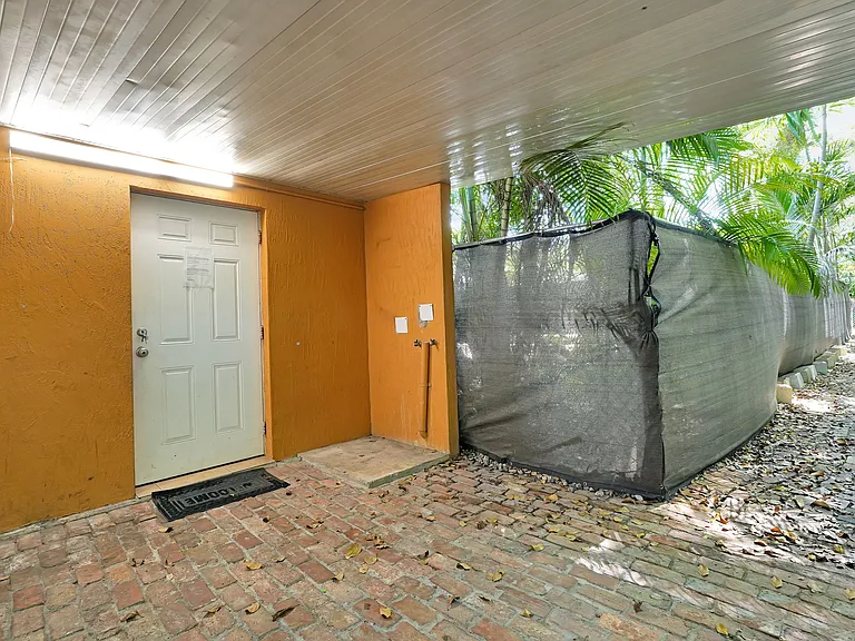 14500 NE 2nd Ave #1 — Photo 10