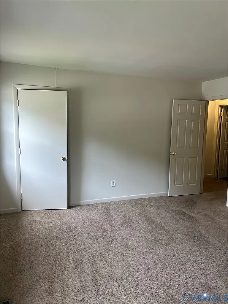 2 bed, 1.0 bath, $925 — Photo 4