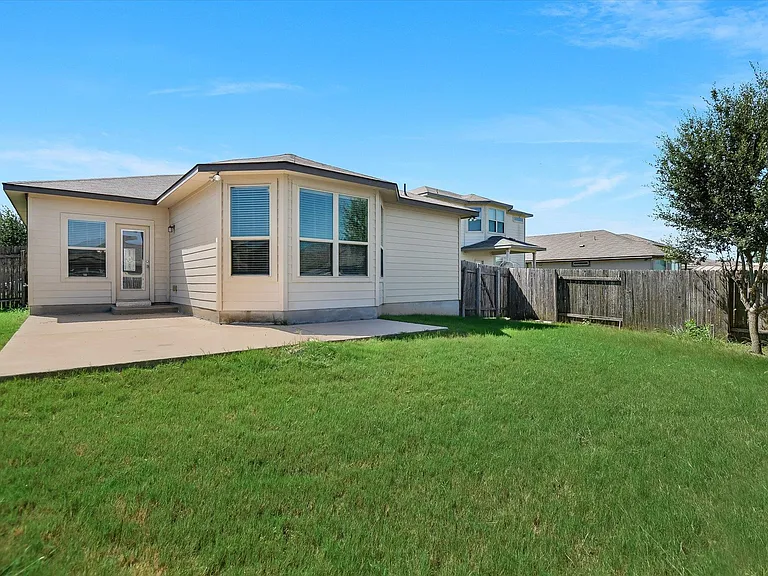 19216 Kimberlite Dr — Photo 10