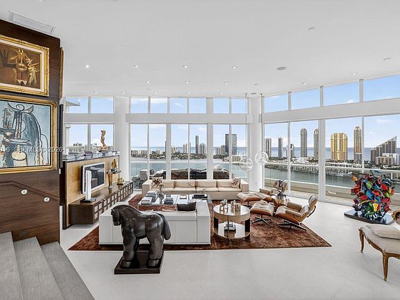 2nd image of 2600 Island Blvd #Penthouse 1