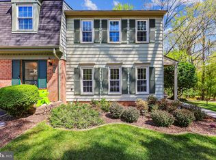 2191 Pond View Ct, Reston, VA 20191