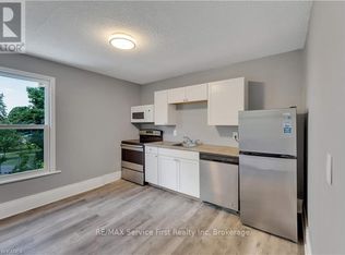 211 Raglan Rd #2, Kingston, ON K7K1L5