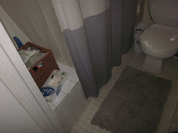 5th image of 198 Wilson St APT 4