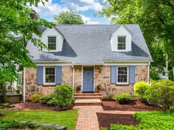 9 Hamilton Ter, Montclair Twp., NJ 07043