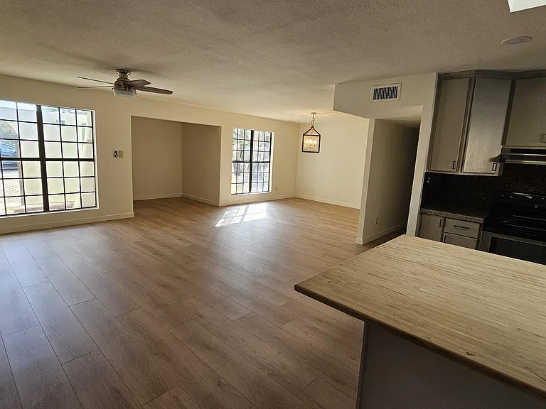 5012 E Presidio Rd — Photo 7