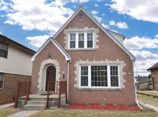 5323 W Beloit Rd #25, Milwaukee, WI 53214