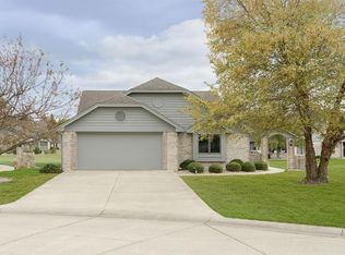 922 Summerlin Ct, Anderson, IN 46011