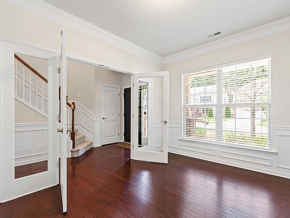 5th image of 1320 Cozy Oak Ave