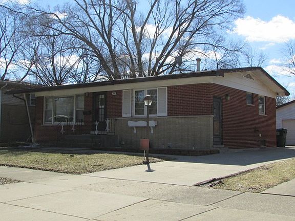 2nd image of 900 W Terrace Dr