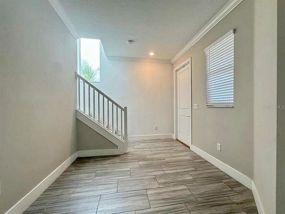 3rd image of 8734 WINNING FIELDS ROAD
