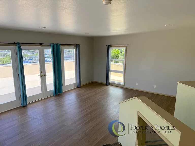 1584 Hanai Loop — Photo 8
