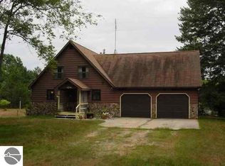 23155 W Fifteen Mile Rd, Leroy, MI 49655