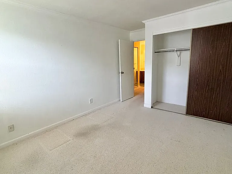 1150 Golden Cir #501 — Photo 12