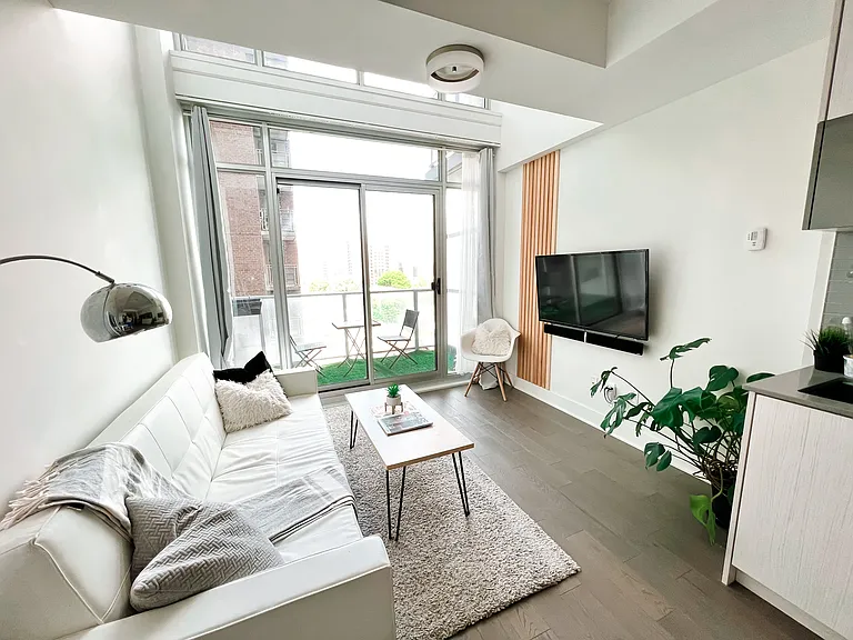 255 Bay St #809 — Photo 24