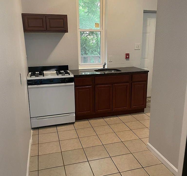 1st image of 3751 N 15th St APT 1