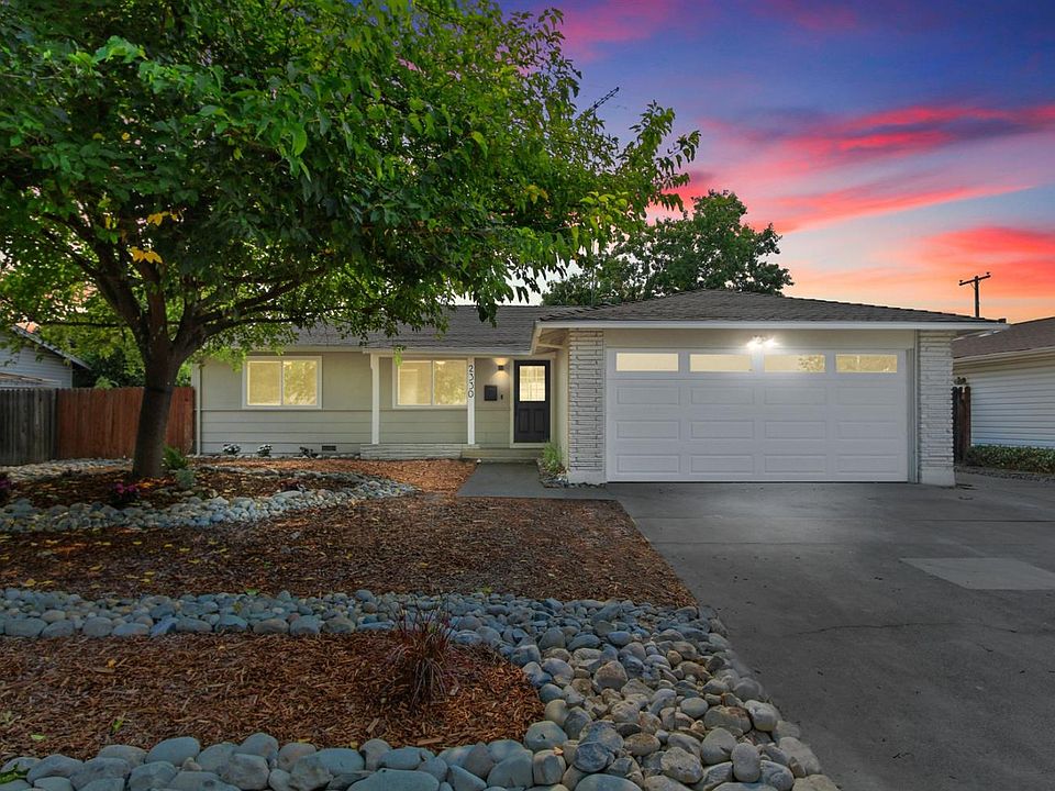2nd image of 2330 McGregor Dr