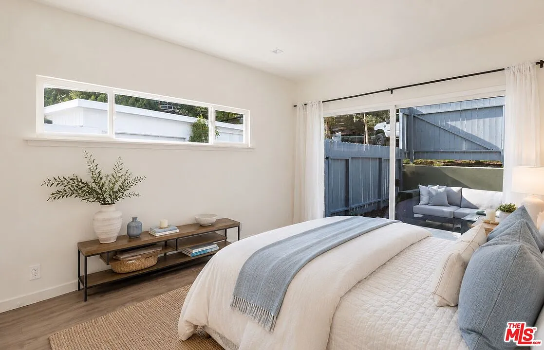 1 bed, 1.0 bath, 1000 sqft, $5,400 — Photo 4