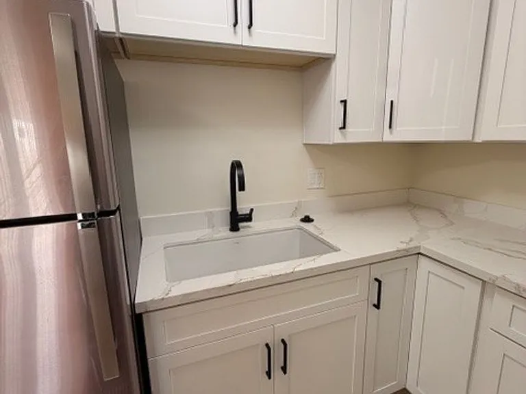 Dixon Townhouse — Photo 46