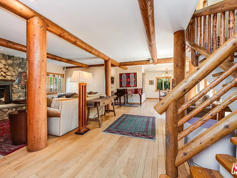 454 E Rustic Rd — Photo 5