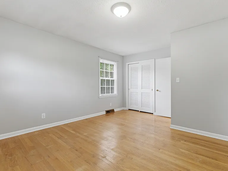 8413 Old Madison Pike — Photo 13