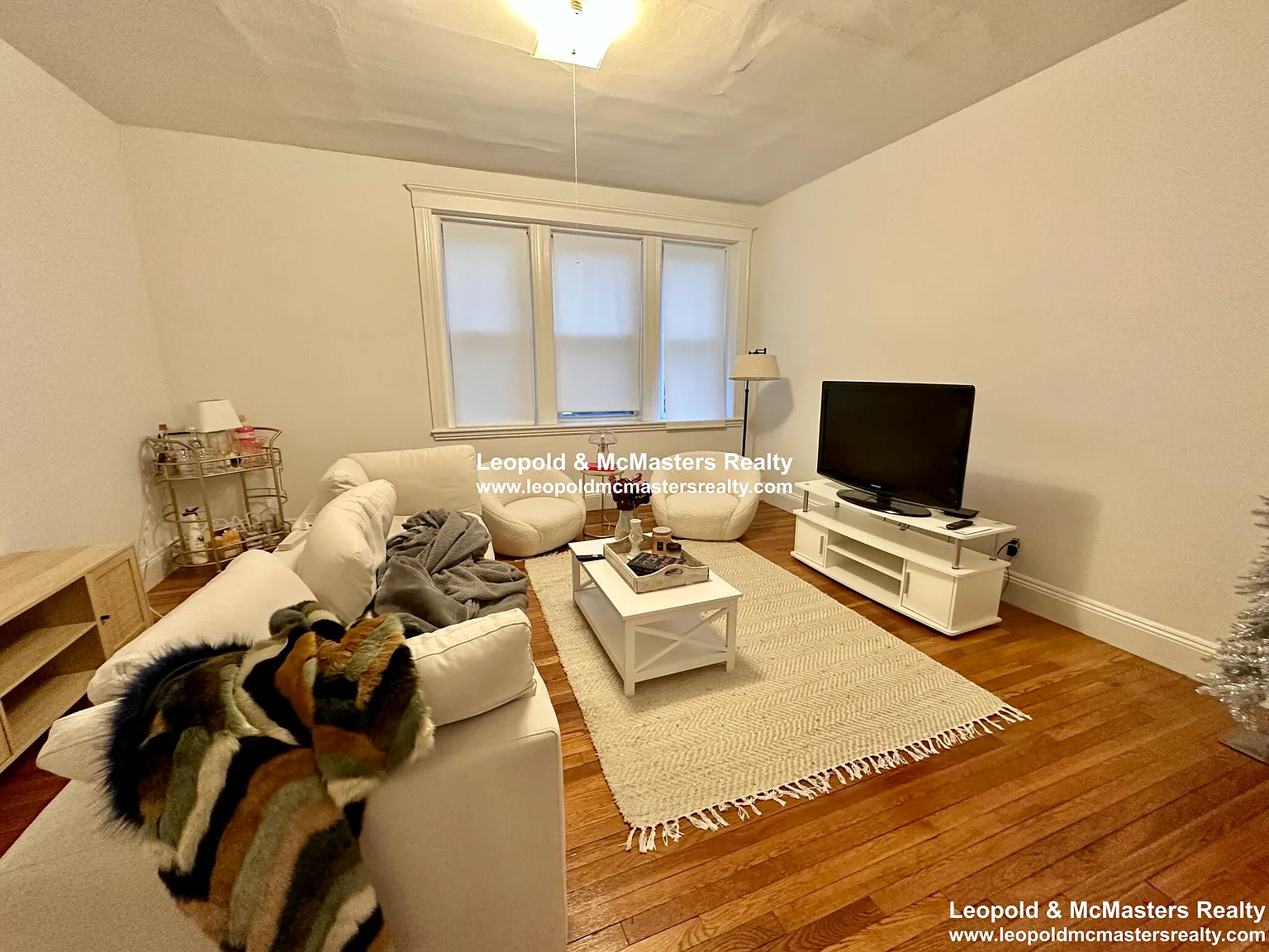 2 bed, 1350 sqft, $3,875 — Photo 2