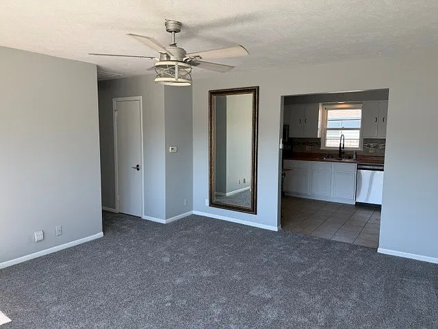 3 bed, 1026 sqft, $1,800 — Photo 4