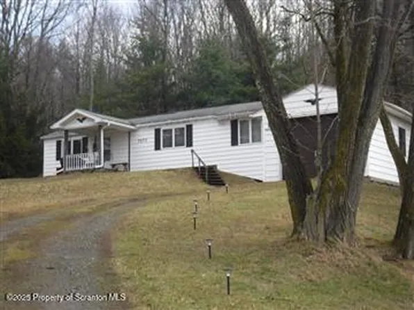 7273 Laurel Lake Rd, Brackney, PA 18812