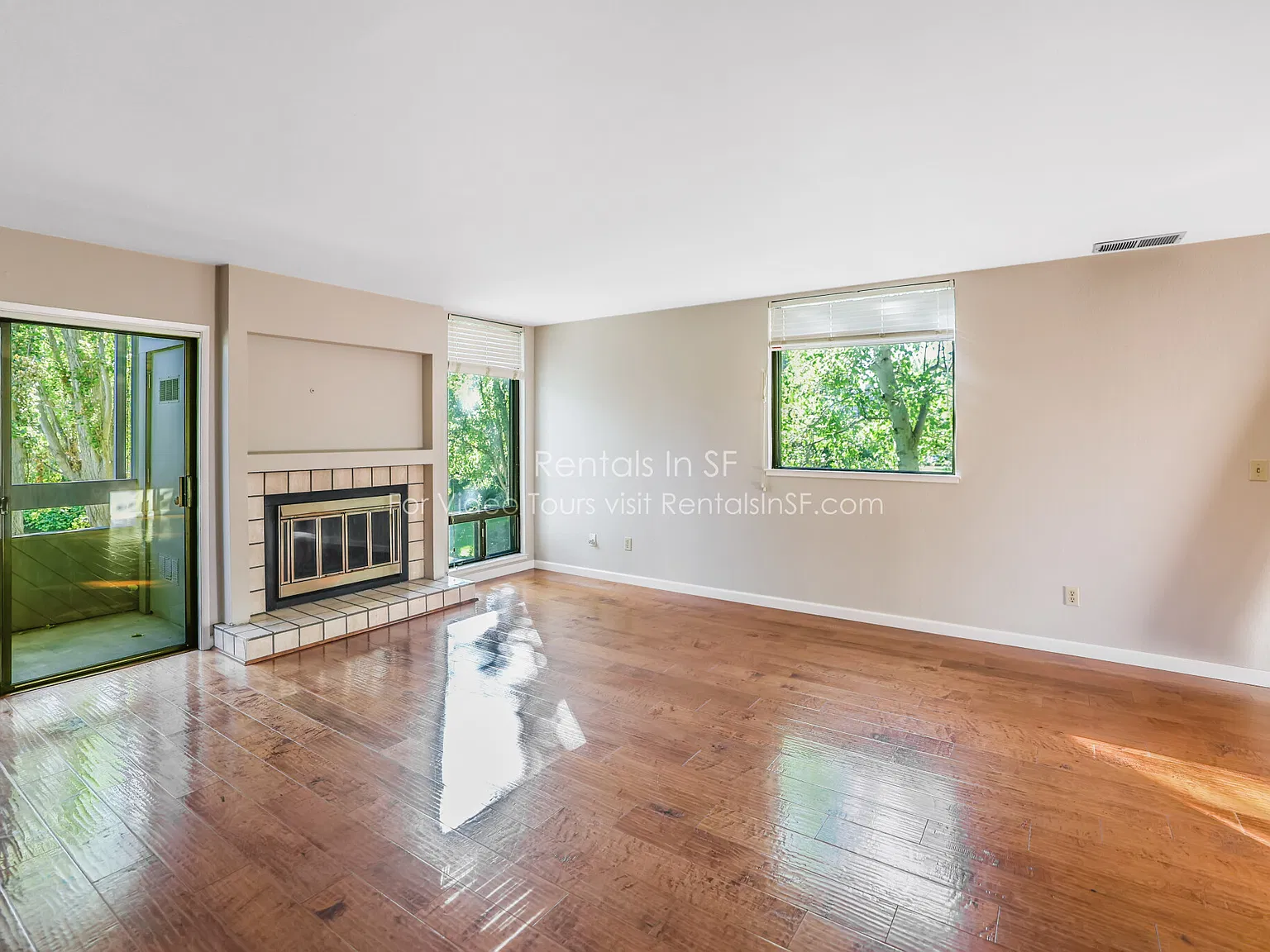 2 bed, 2.0 bath, 1200 sqft, $4,500 — Photo 4