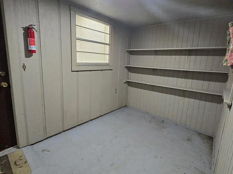 137 Summerplace St — Photo 33