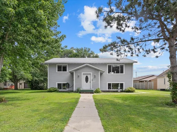 324 38th Ave N, Saint Cloud, MN 56303