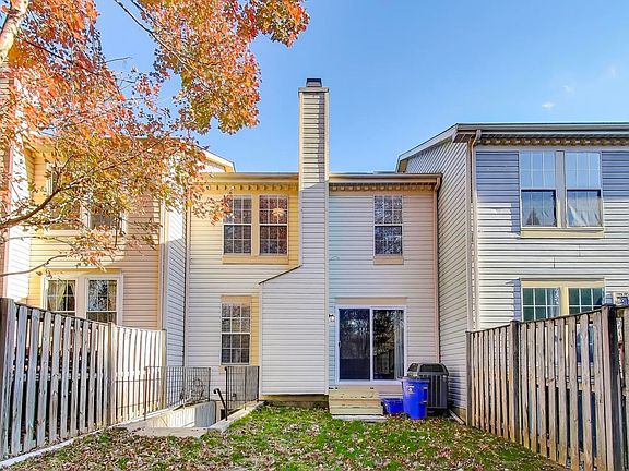 3rd image of 4560 Kingscup Ct