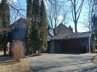 8250 Yellowstone Ln N, Maple Grove, MN 55311