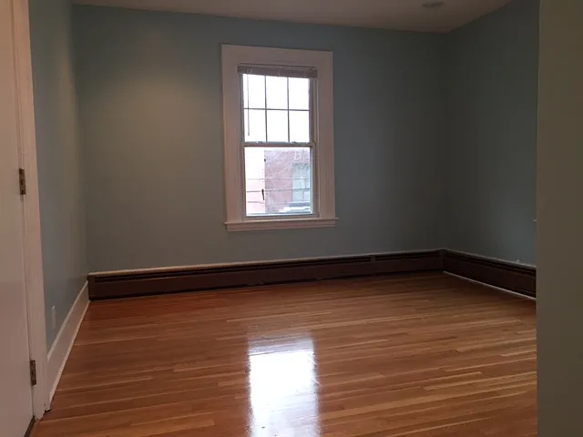 21 Lothrop St #1 — Photo 3