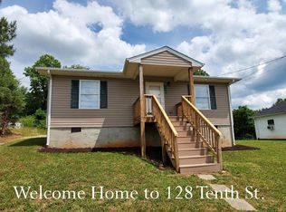 128 10th St, Fieldale, VA 24089