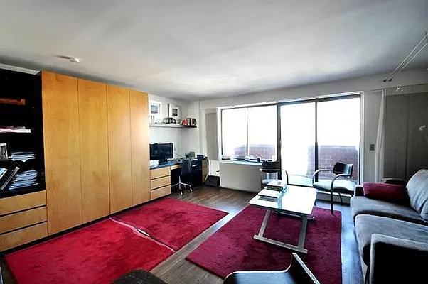 Rented by Compass | media 19