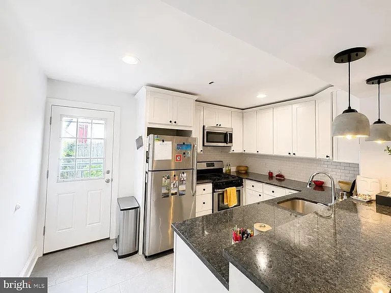 3578 New Queen St — Photo 6