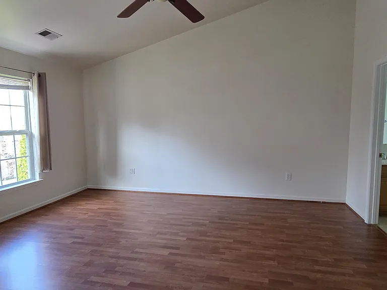 19225 Wheatfield Dr — Photo 12