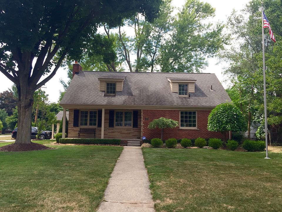 1st image of 2440 Saint Joseph St