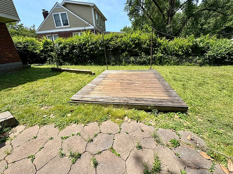 1233 Plymouth Ave — Photo 57