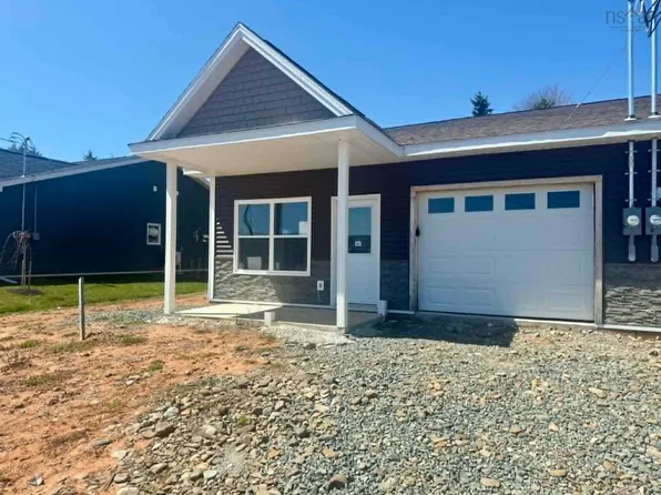 19 Summer Hill Pl, Upper Onslow, NS B6L 0G9