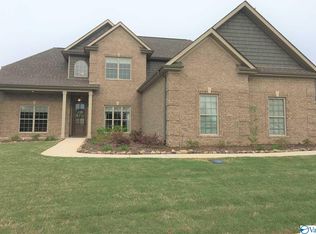 22543 Bluffview Dr, Athens, AL 35613