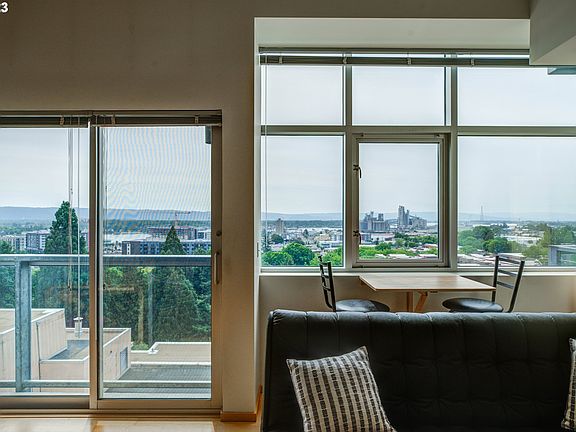 2nd image of 700 Washington St APT 1023