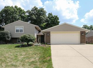 5920 Charlesgate Rd, Dayton, OH 45424