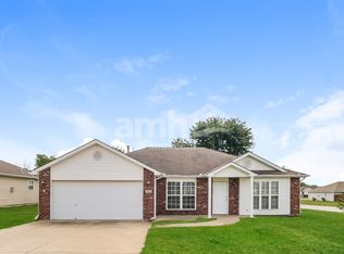 735 Carlisle Dr, Raymore, MO 64083