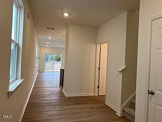 2nd image of 2038 Oakdale Dr