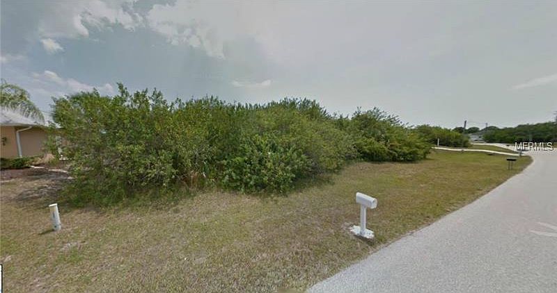 2nd image of 122 White Marsh Ln